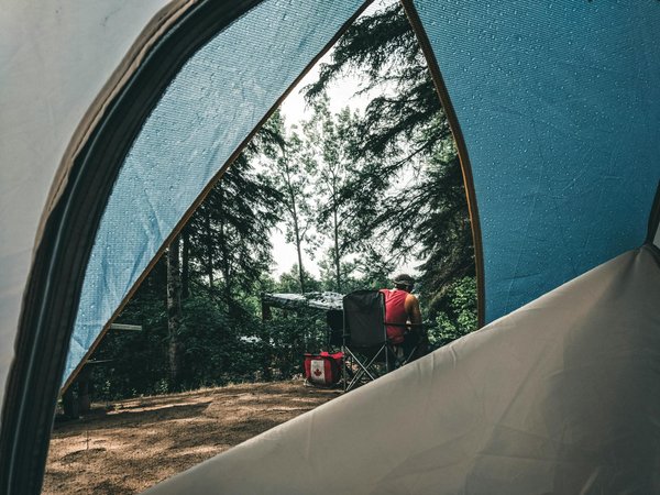 Top tips for safeguarding your camping gear at uk festivals: must-know tricks and strategies
